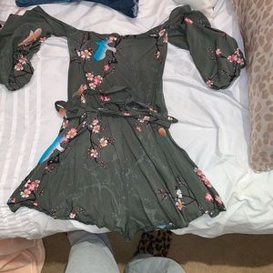 Romper size XS but fits s/m